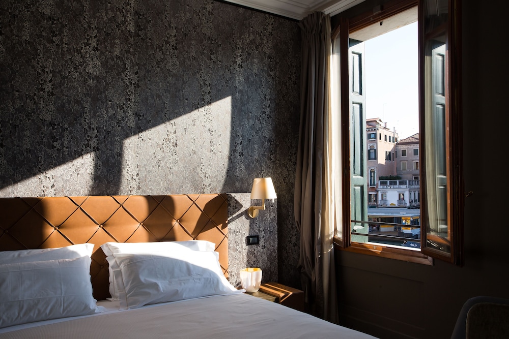 Riva del Vin Boutique Hotel 16/58