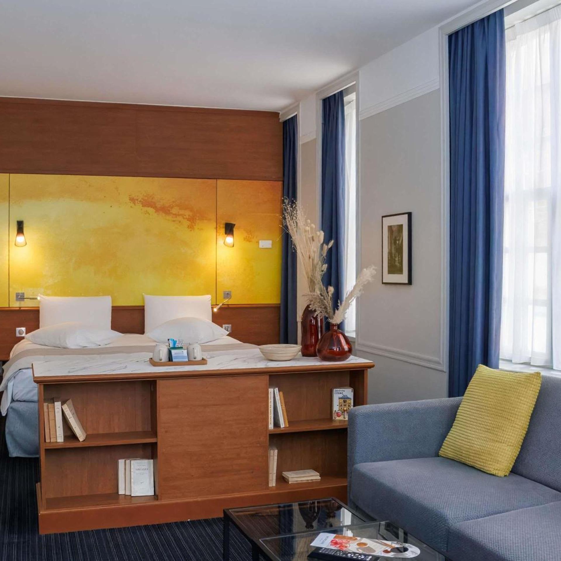 Suite, Double Bed, Sofa