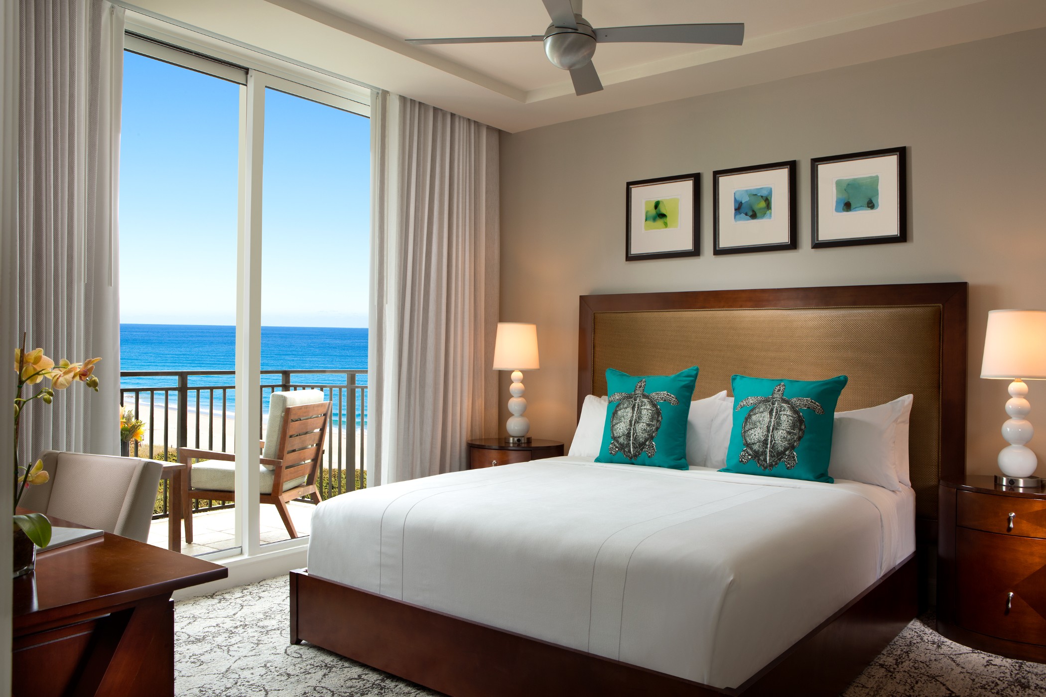 2 Bedrooms, 1 King and 2 Double Beds, Island View