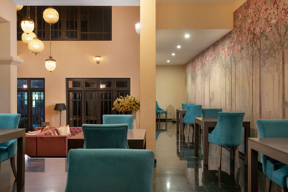 Clove Villa 57/65