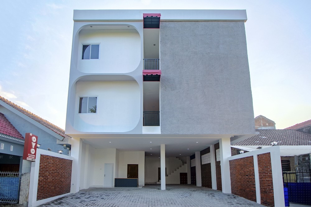 OYO 1319 88 Exclusive Guesthouse 1/29