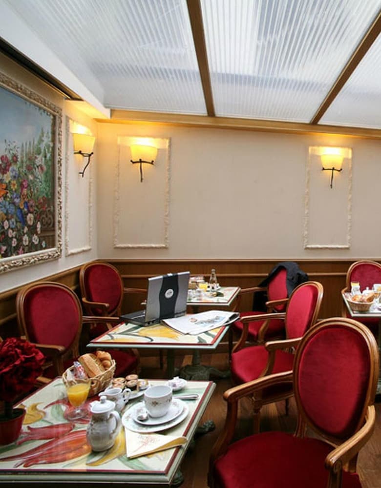 Hotel Gavarni 36/47