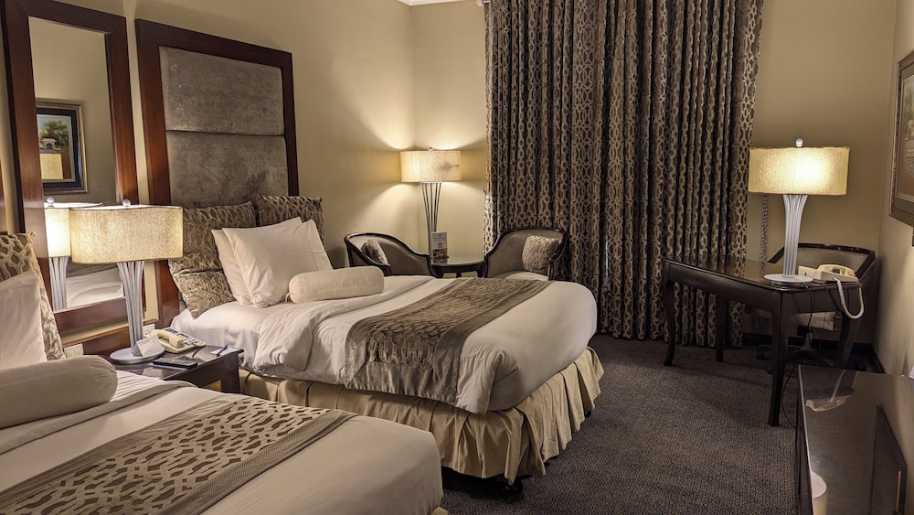 Four Points by Sheraton Lahore 20/64