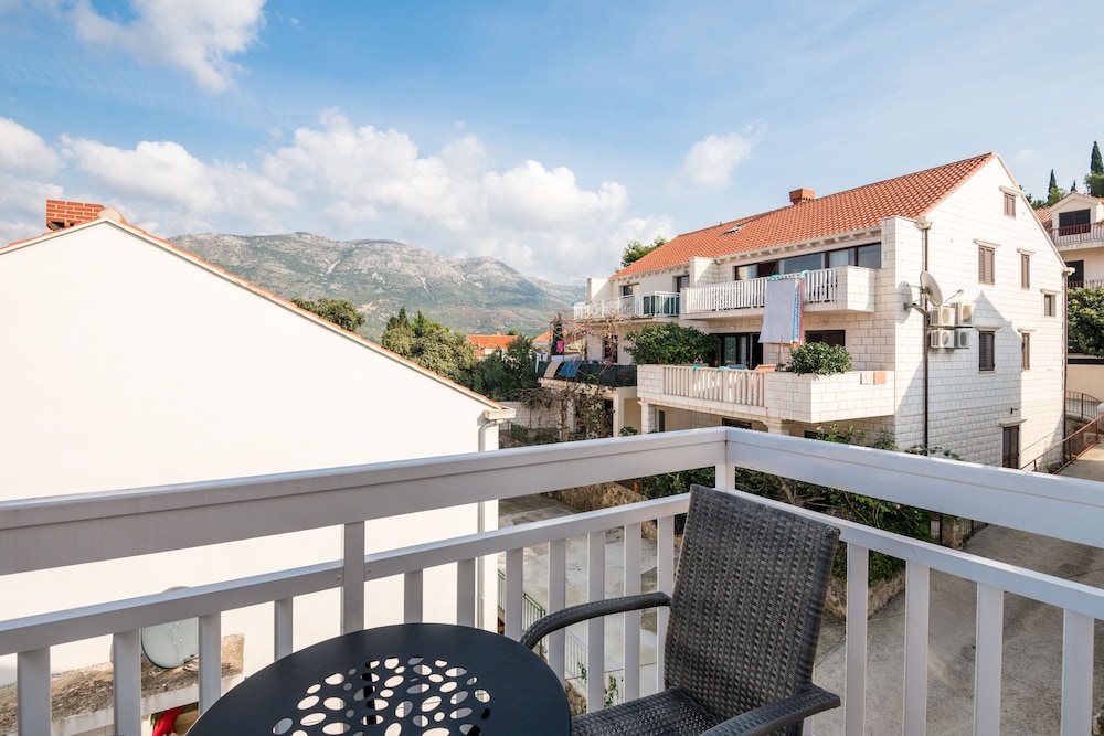 Villa Voinic 14/50