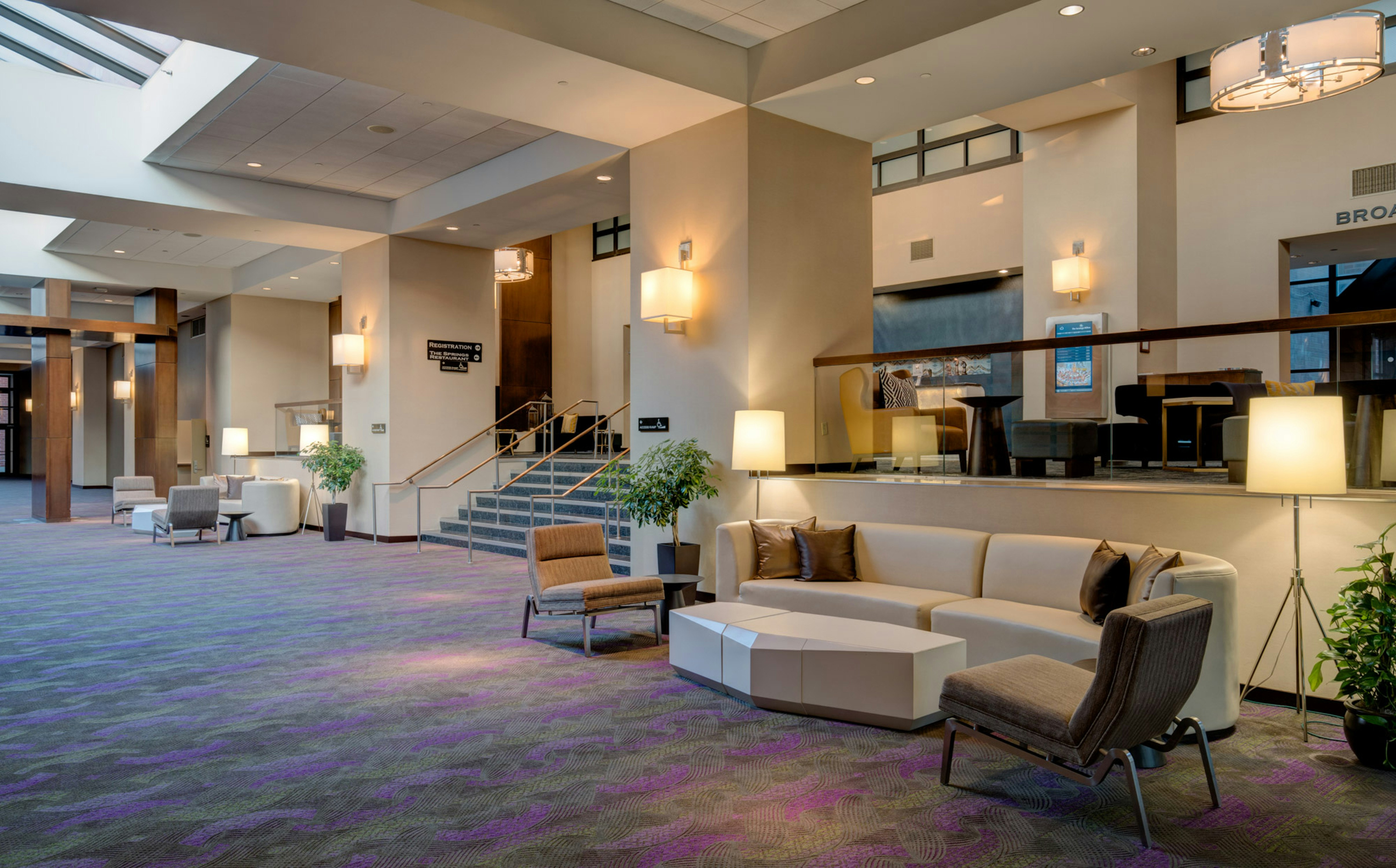 THE SARATOGA HILTON 43/75