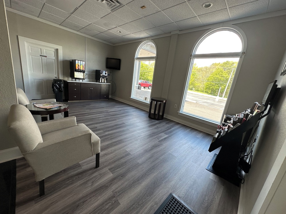 New Bedford Inn Suites 65/69