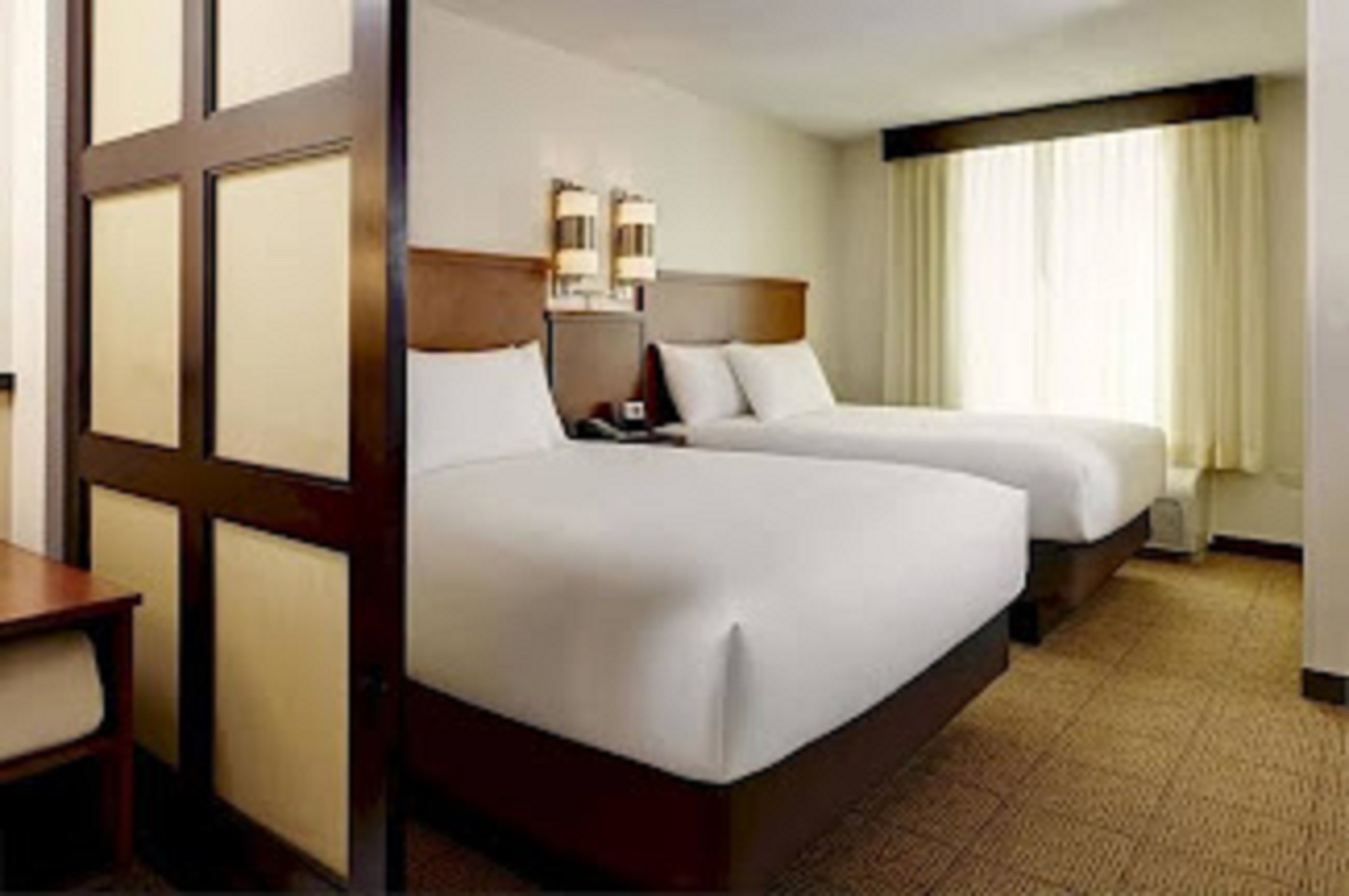 Room, Queen Bed