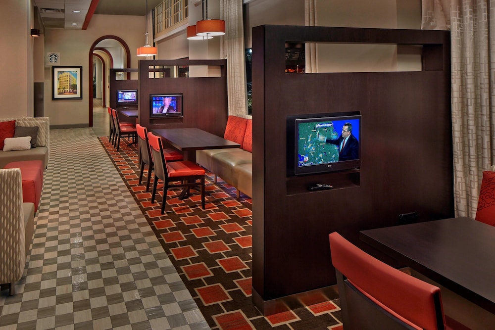 Courtyard by Marriott St. Petersburg Downtown 43/64