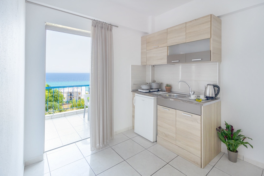 Roditsa Patritsia Apartments 4/36