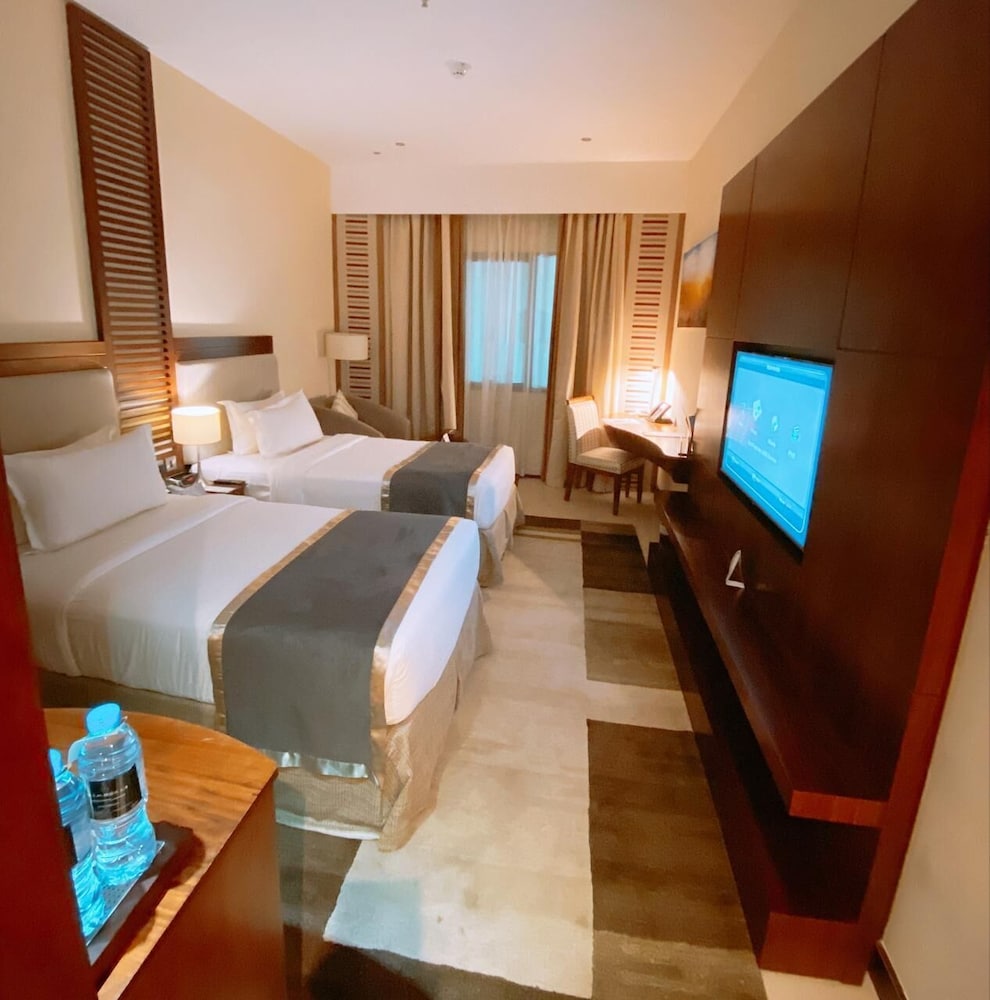 Western Hotel - Madinat Zayed 6/41