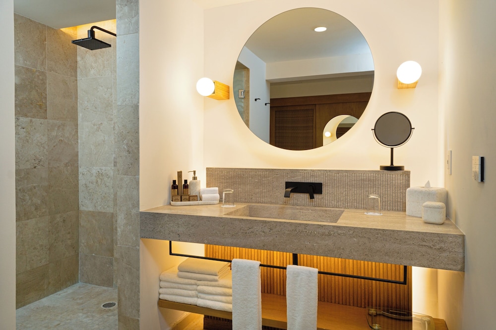 Junior Suite, King Bed, Sofa, Adult Only, Bathtub، Hacienda Tres Rios All Inclusive 5/5