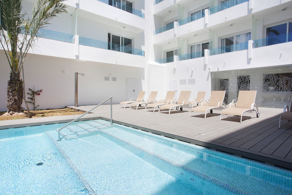 The Sea Hotel by Grupotel - Adults Only 9/70