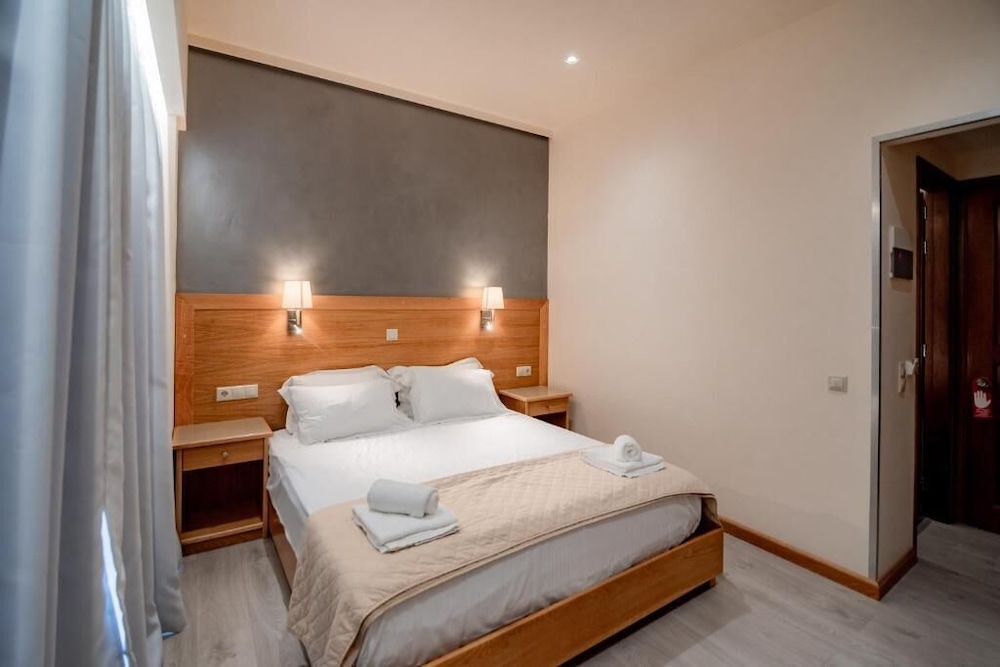 Fiori Hotel 8/50