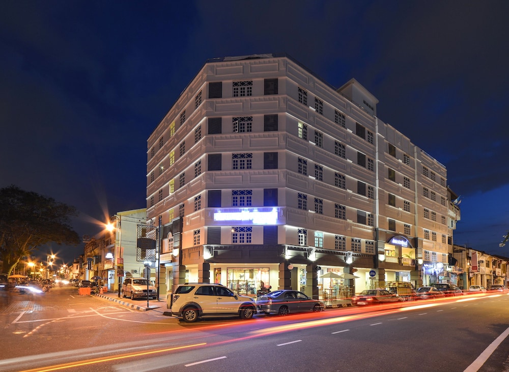 ARMENIAN STREET HERITAGE HOTEL 70/76