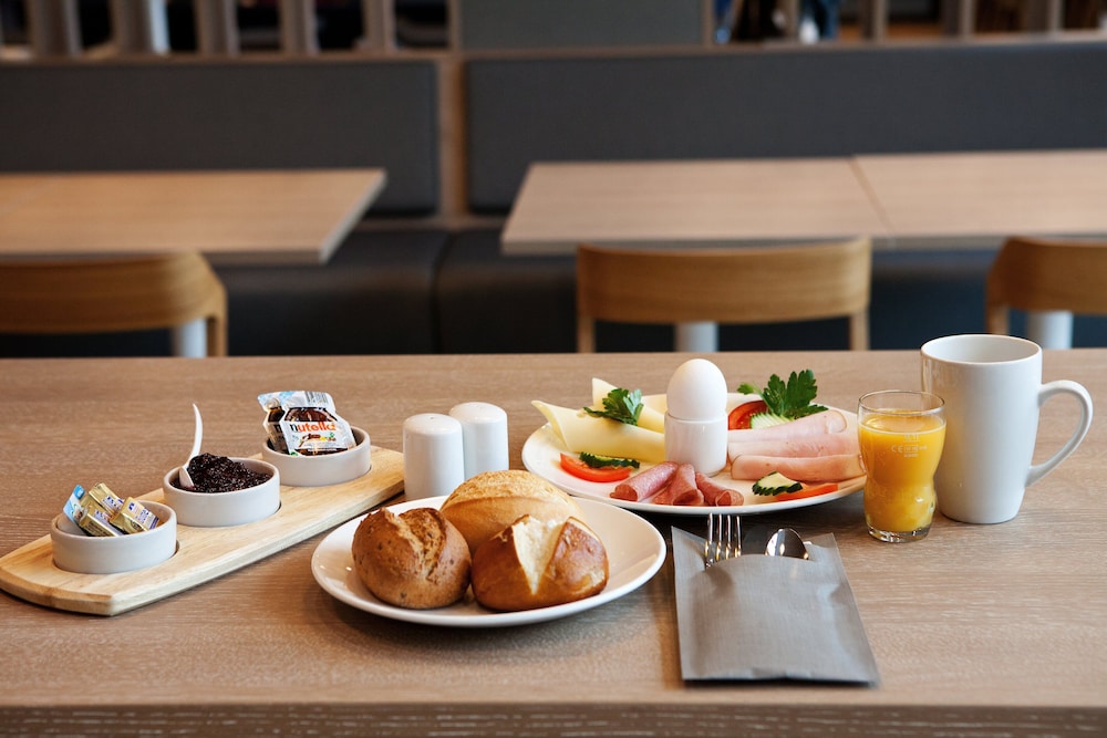 Holiday Inn Express Munich Olching 31/51