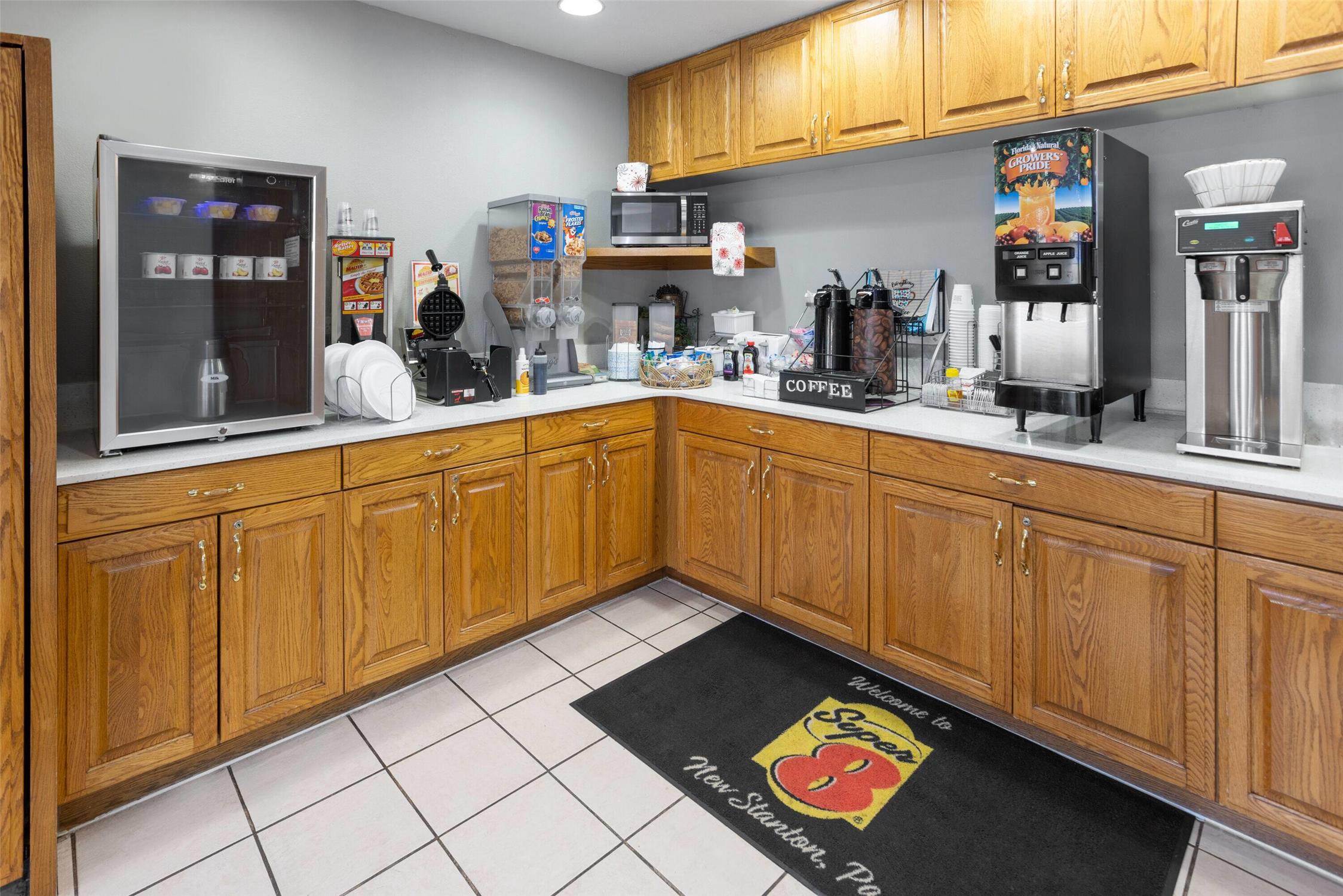 Super 8 By Wyndham New Stanton 6/16