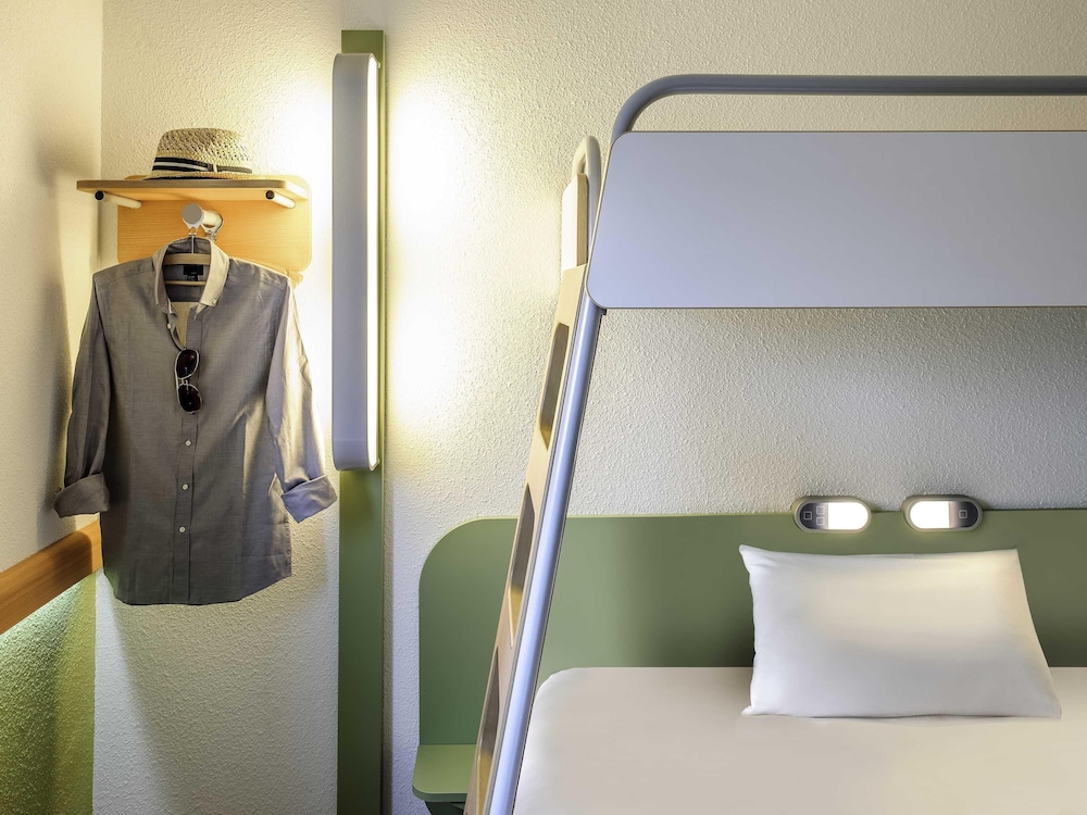 ibis budget Hamburg Altona 17/24