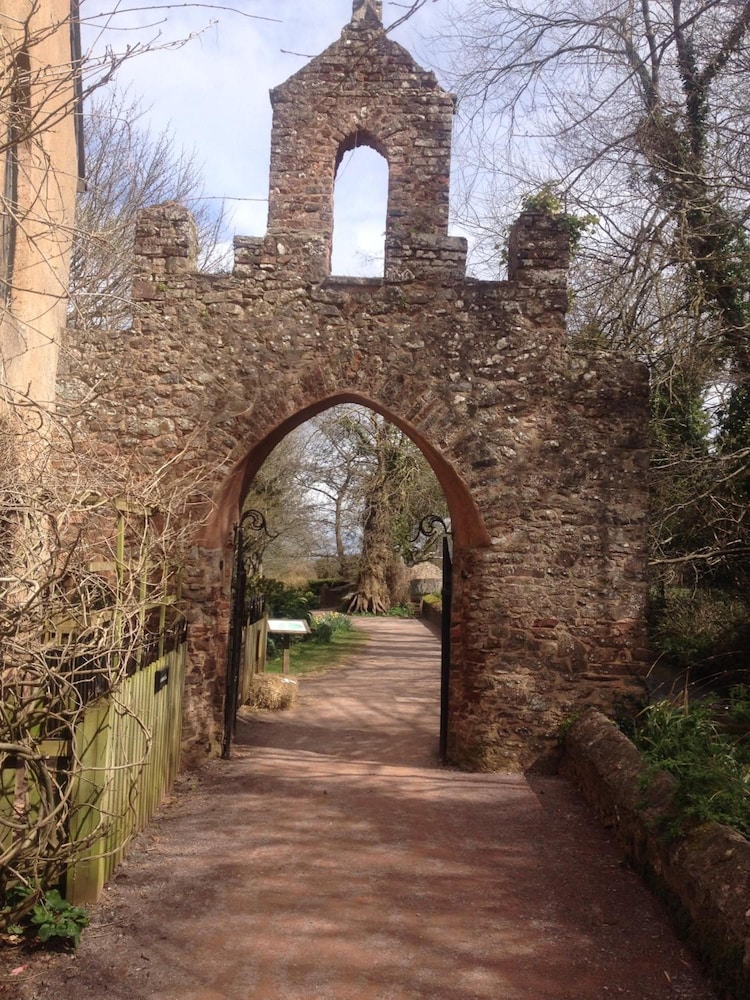 Dunster Mill House 39/48