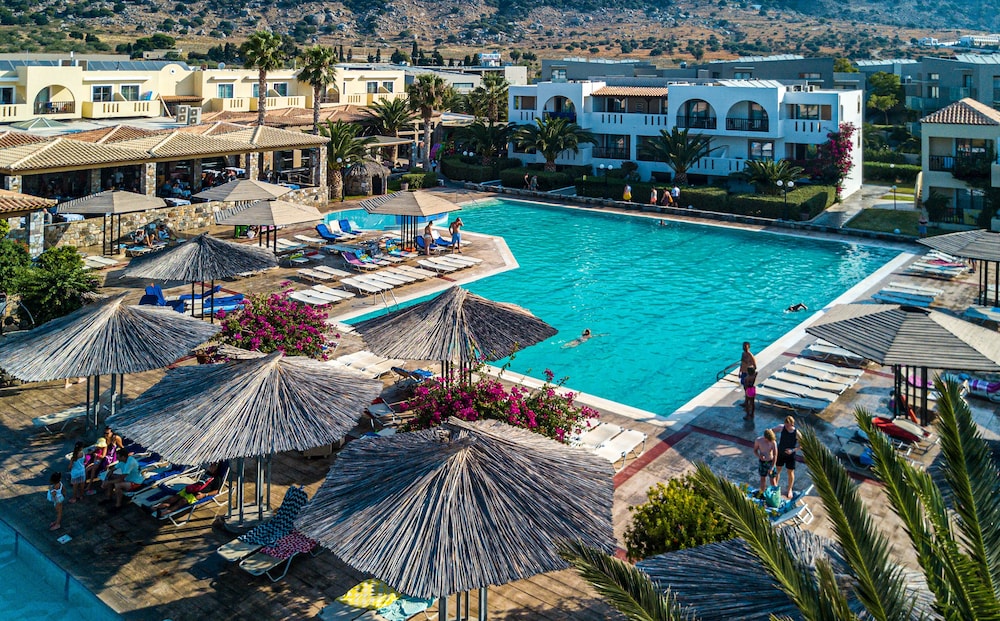 Akti Beach Club 23/50
