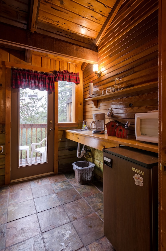 Idyllwild Bunkhouse 18/46