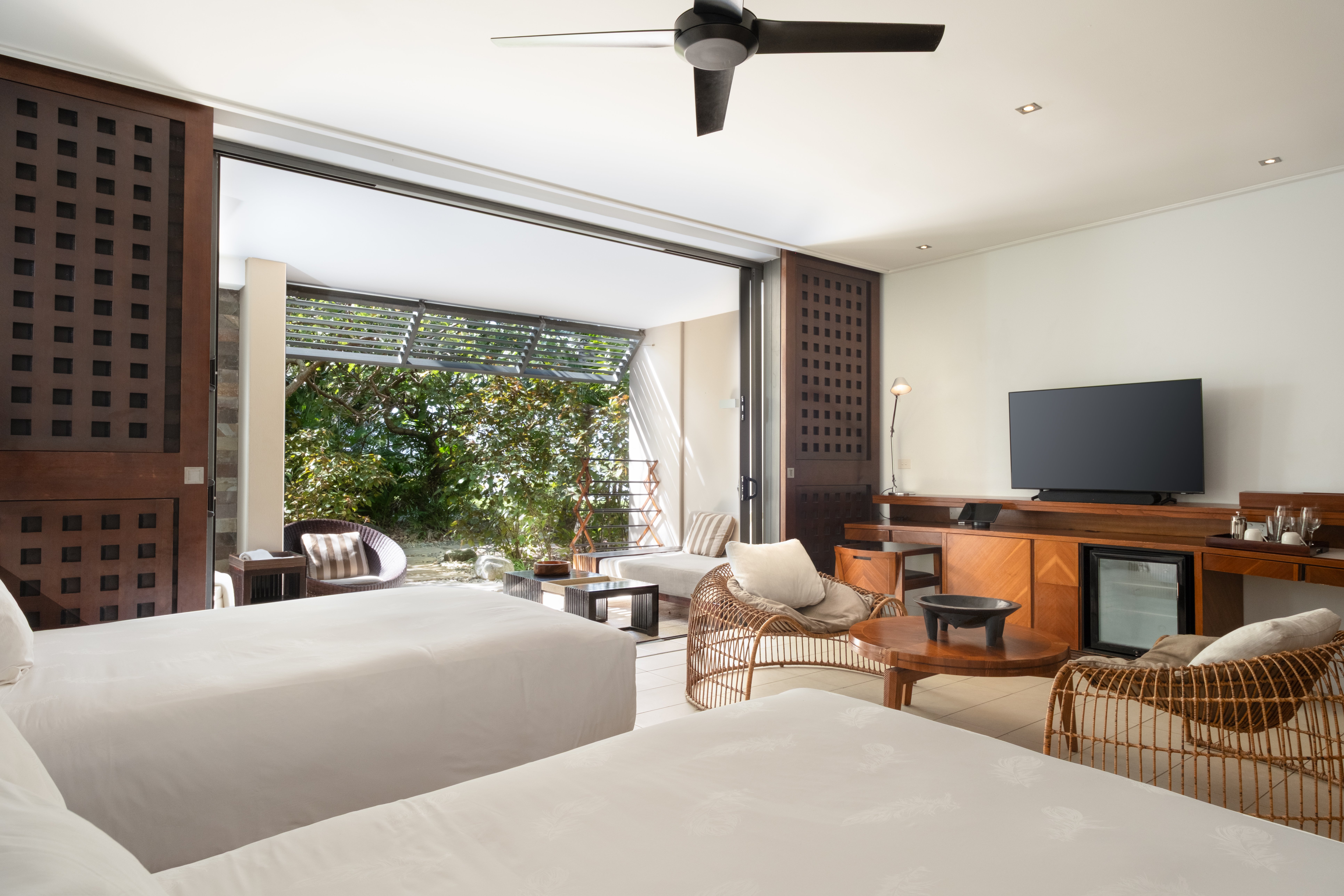 Room, 2 Double Beds, Garden View, Pool Access