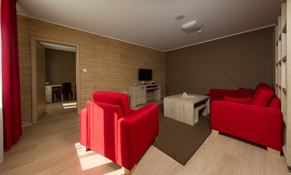Salamandra Resort Hotel 27/49