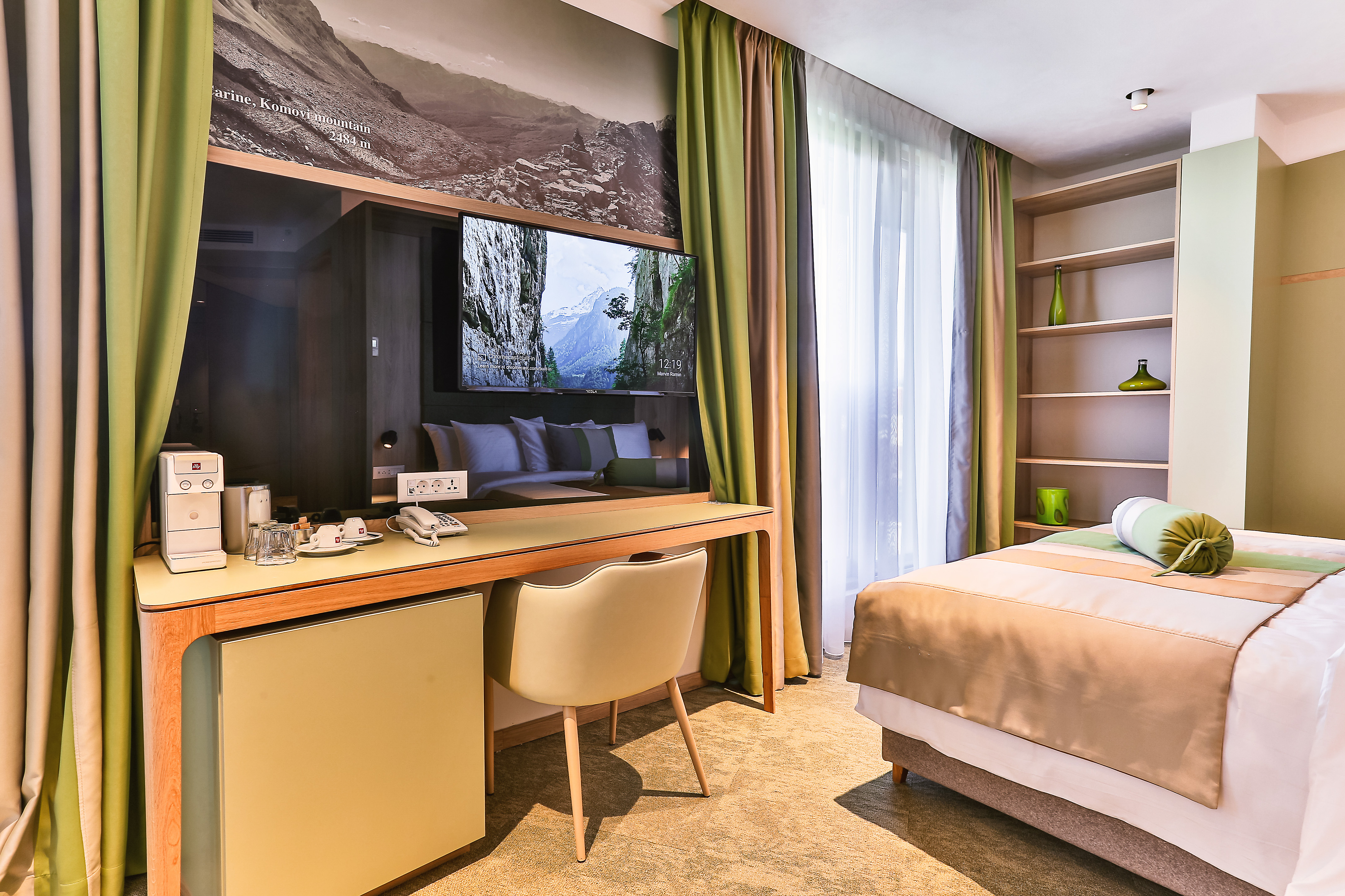 Carine Hotel Centar 30/50
