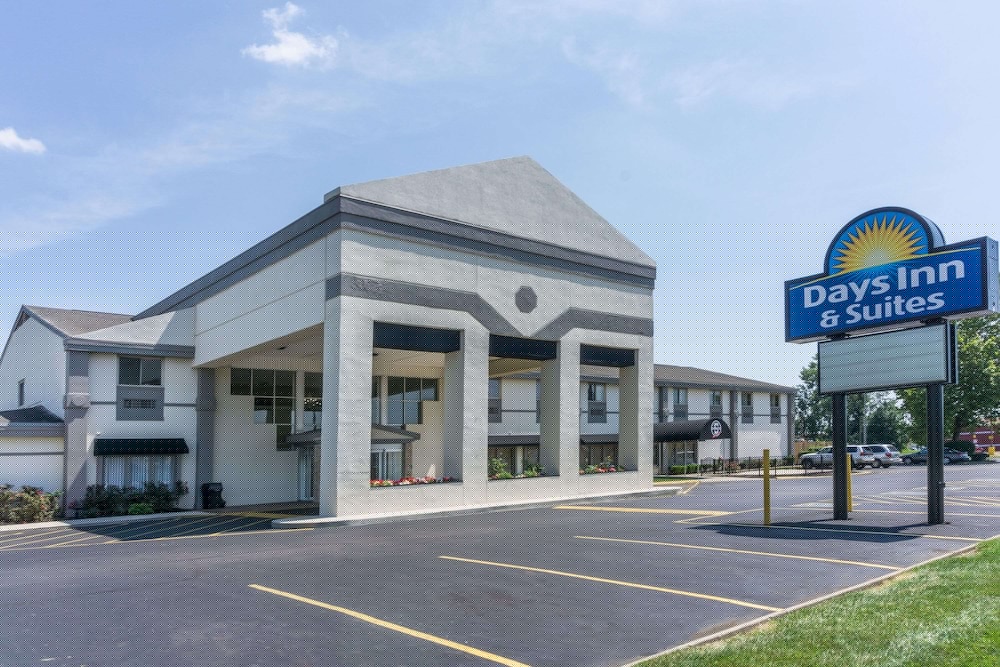 Days Inn by Wyndham Columbus East Airport 3/22