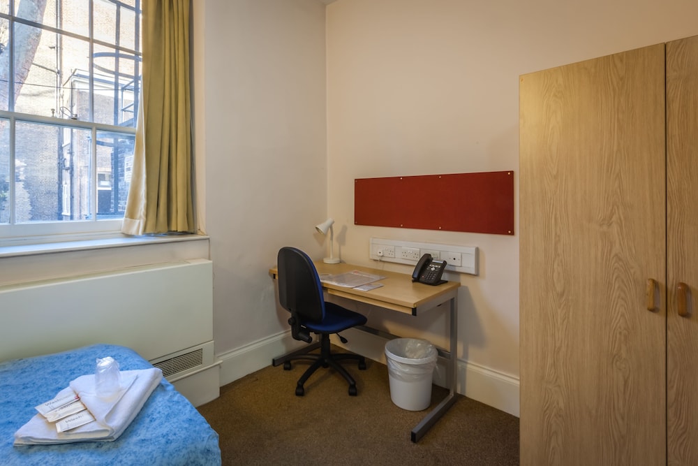 LSE Passfield Hall 39/45