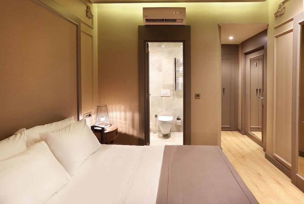 Taksim Premium Hotel 48/70