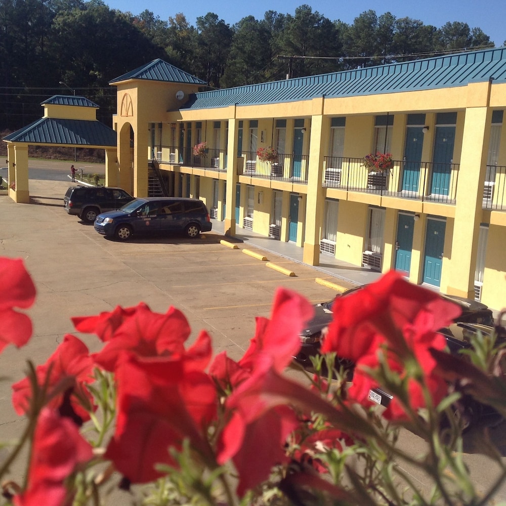 Americas Best Value Inn Kosciusko 9/30
