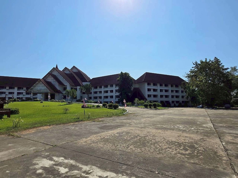 Pailyn Sukhothai 35/50