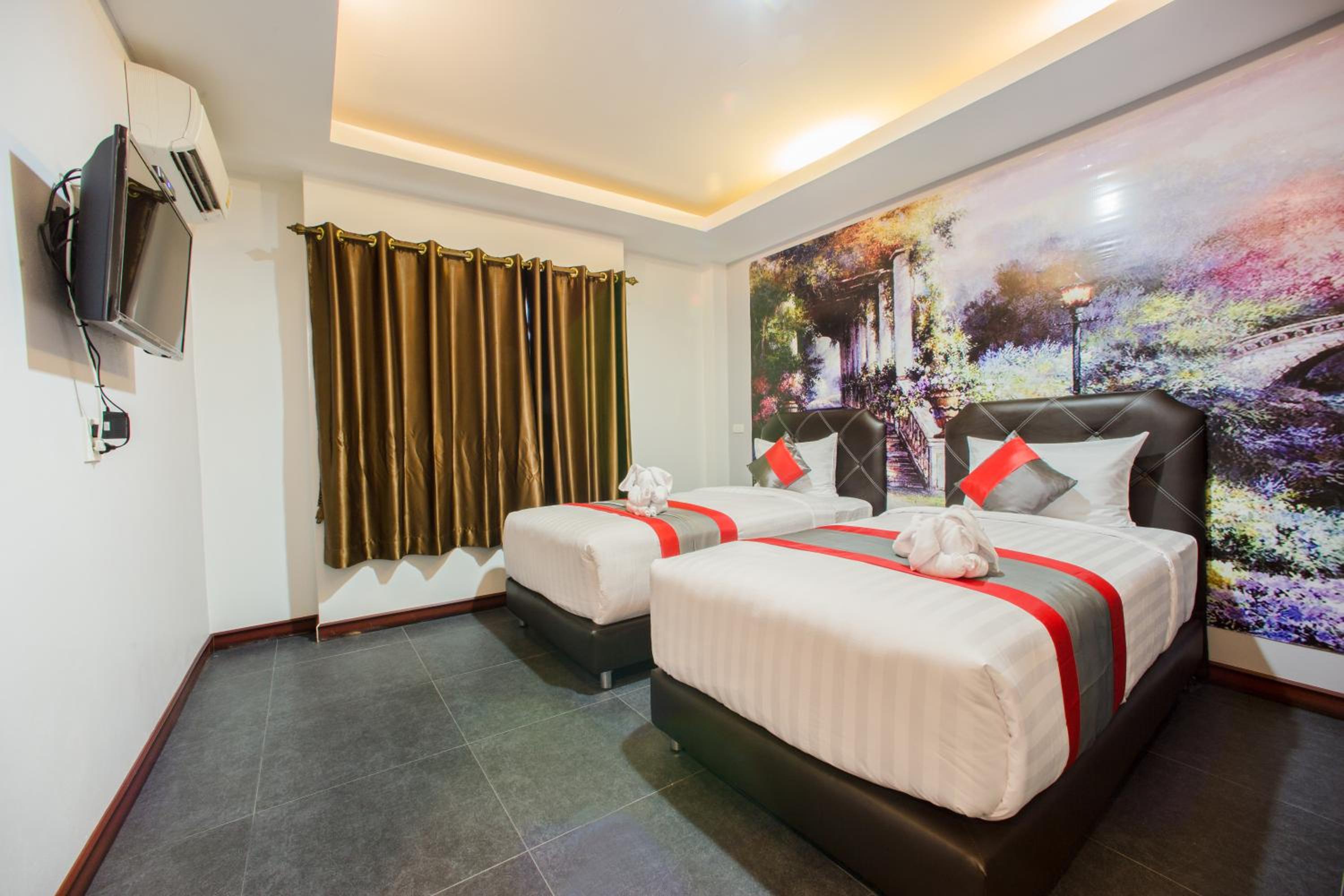 D11 Hotel 4/56