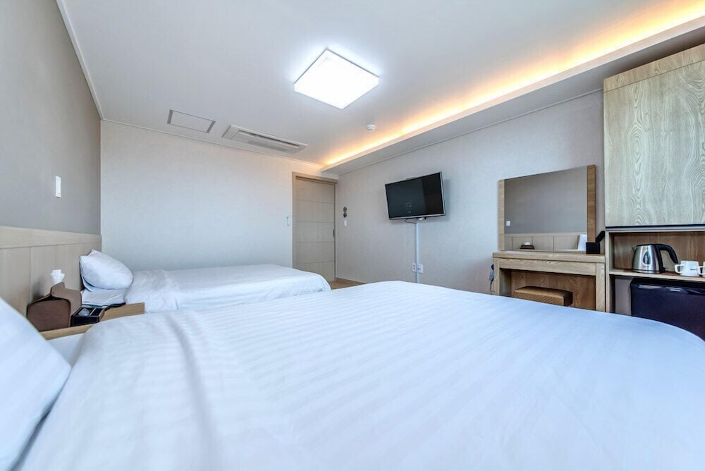Jungmoon City Hotel 22/47