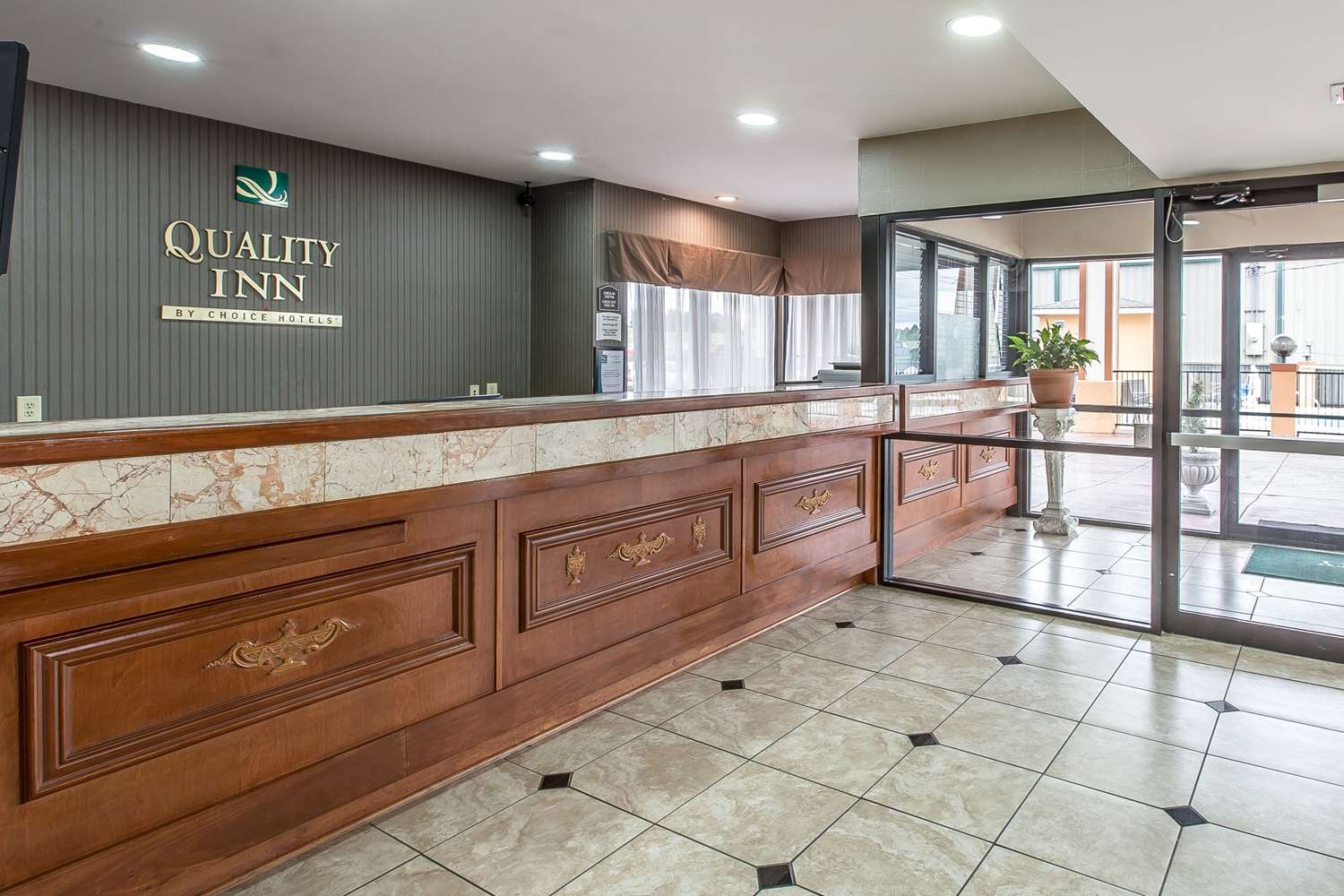 Quality Inn Montgomery South 6/33