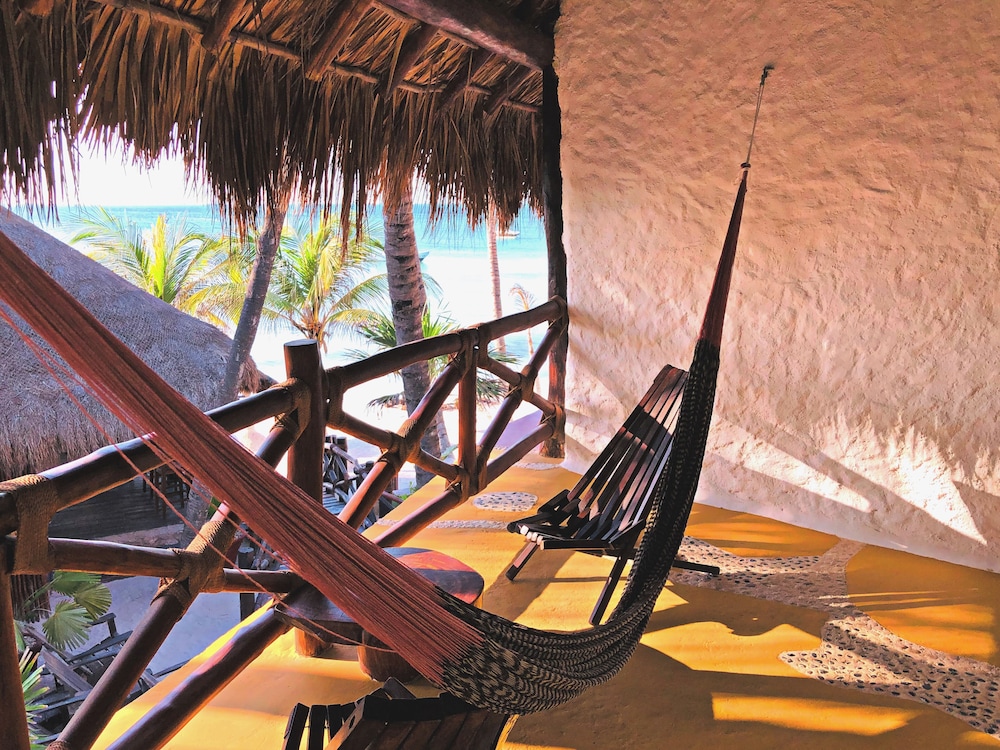 Beachfront Hotel La Palapa - Adults Only 32/36