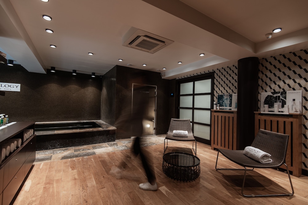 Hotel Du Chateau & Spa Carita 25/50