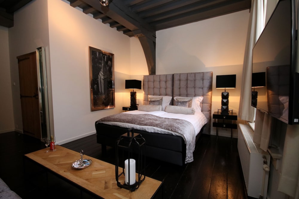Steenhof Suites 14/50