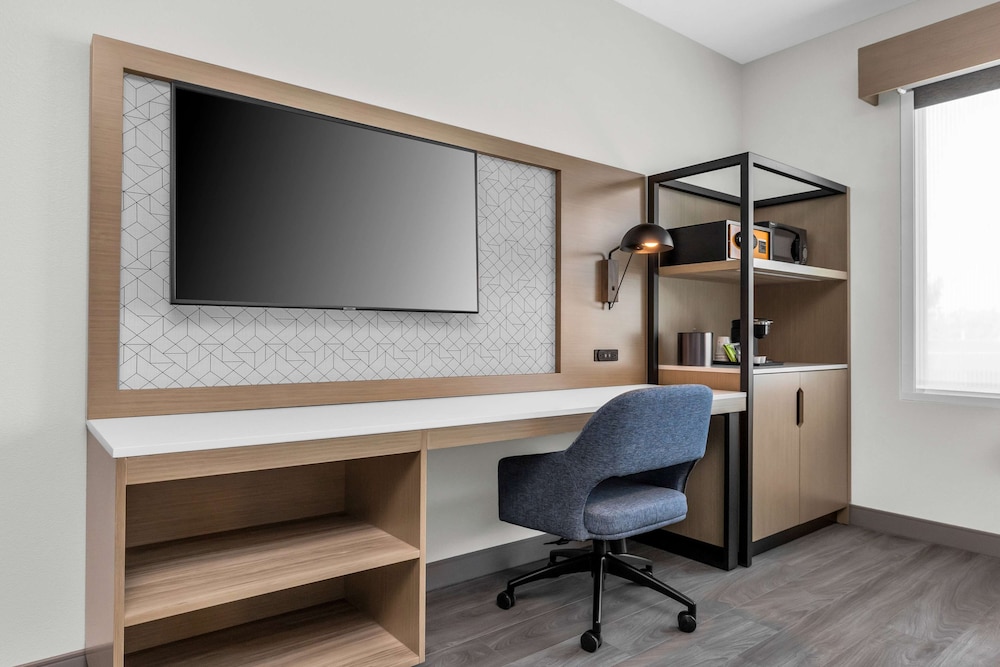 La Quinta Inn & Suites by Wyndham San Jose Silicon Valley 37/50