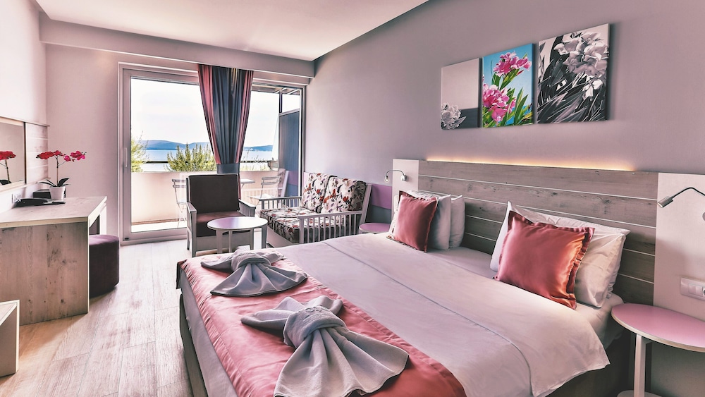 Carine Hotel Park 17/61
