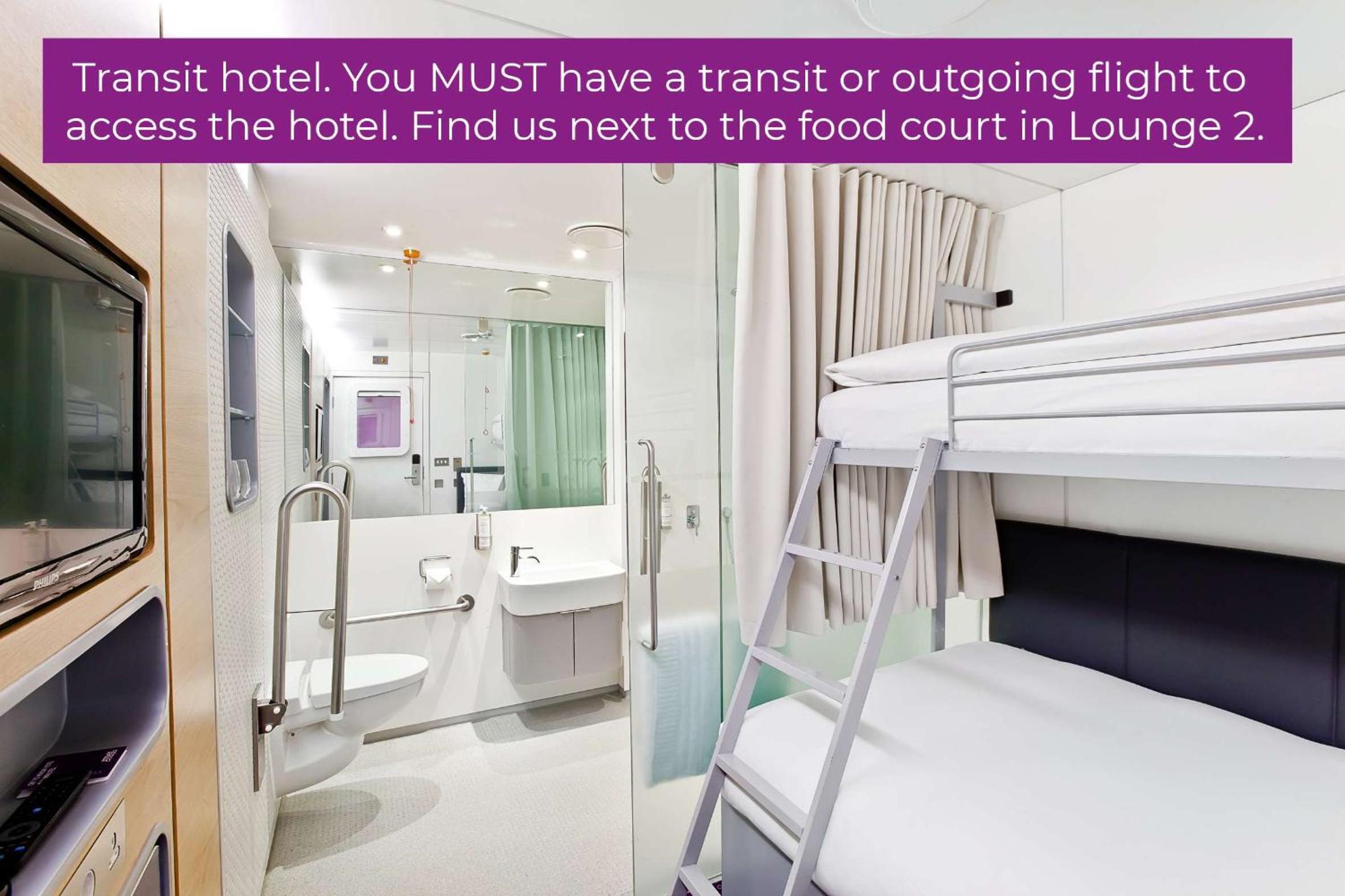 YOTELAIR Amsterdam Schiphol 28/57