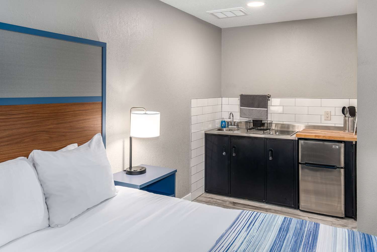 AmericInn by Wyndham New Richmond 15/40