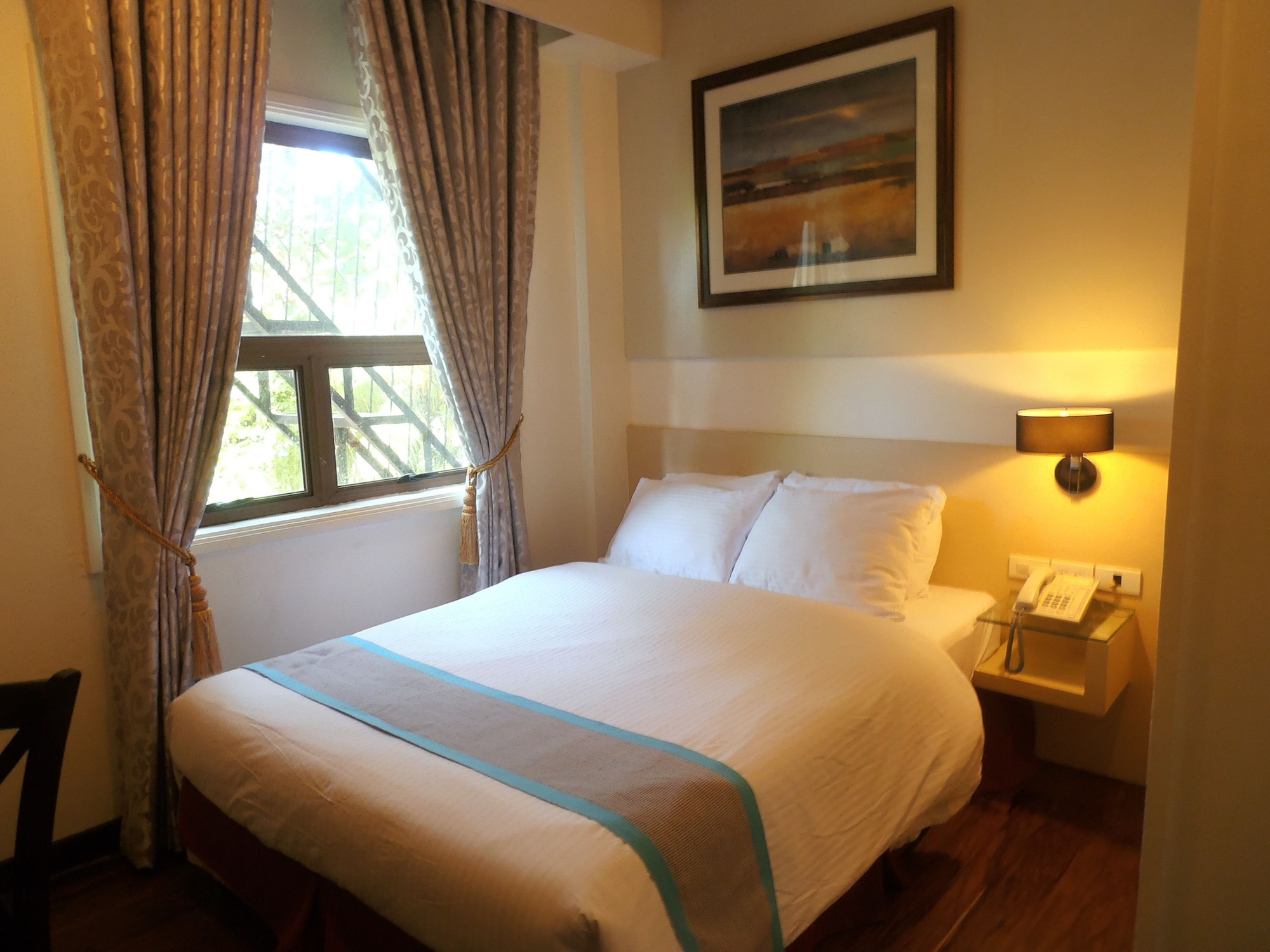 غرفة قياسية بسرير مزدوج