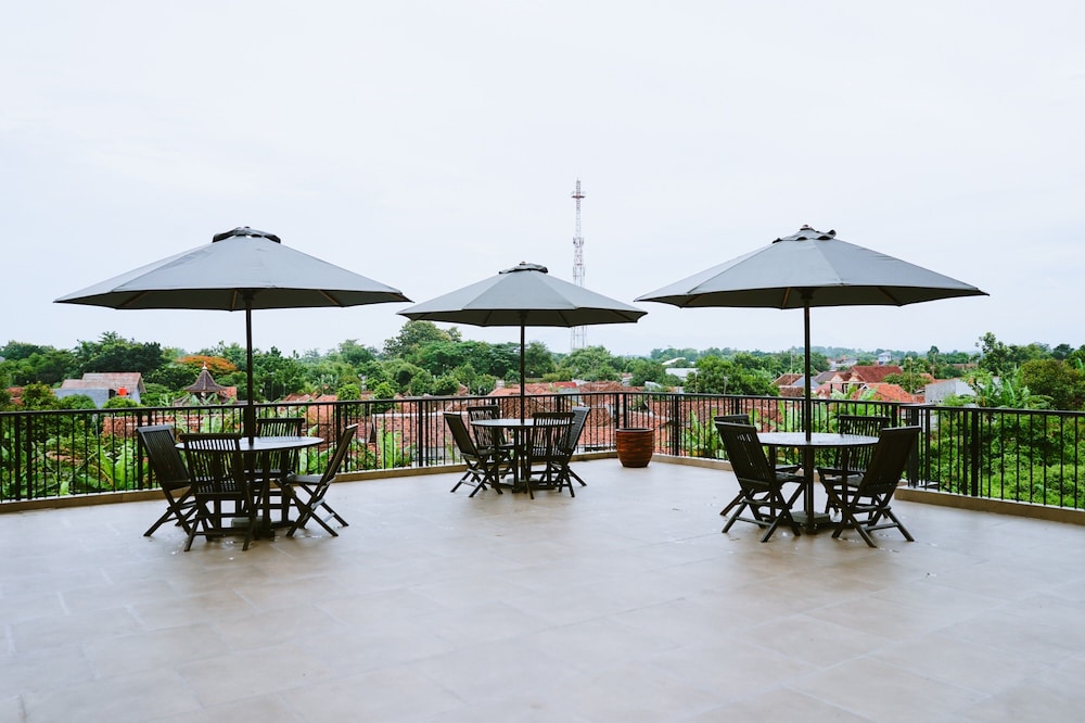 Achiera Hotel And Convention Jatiwangi 2/34