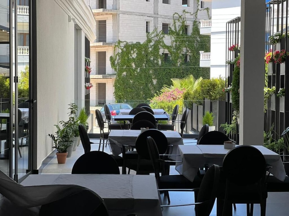 Rozafa Palace Hotel 36/54