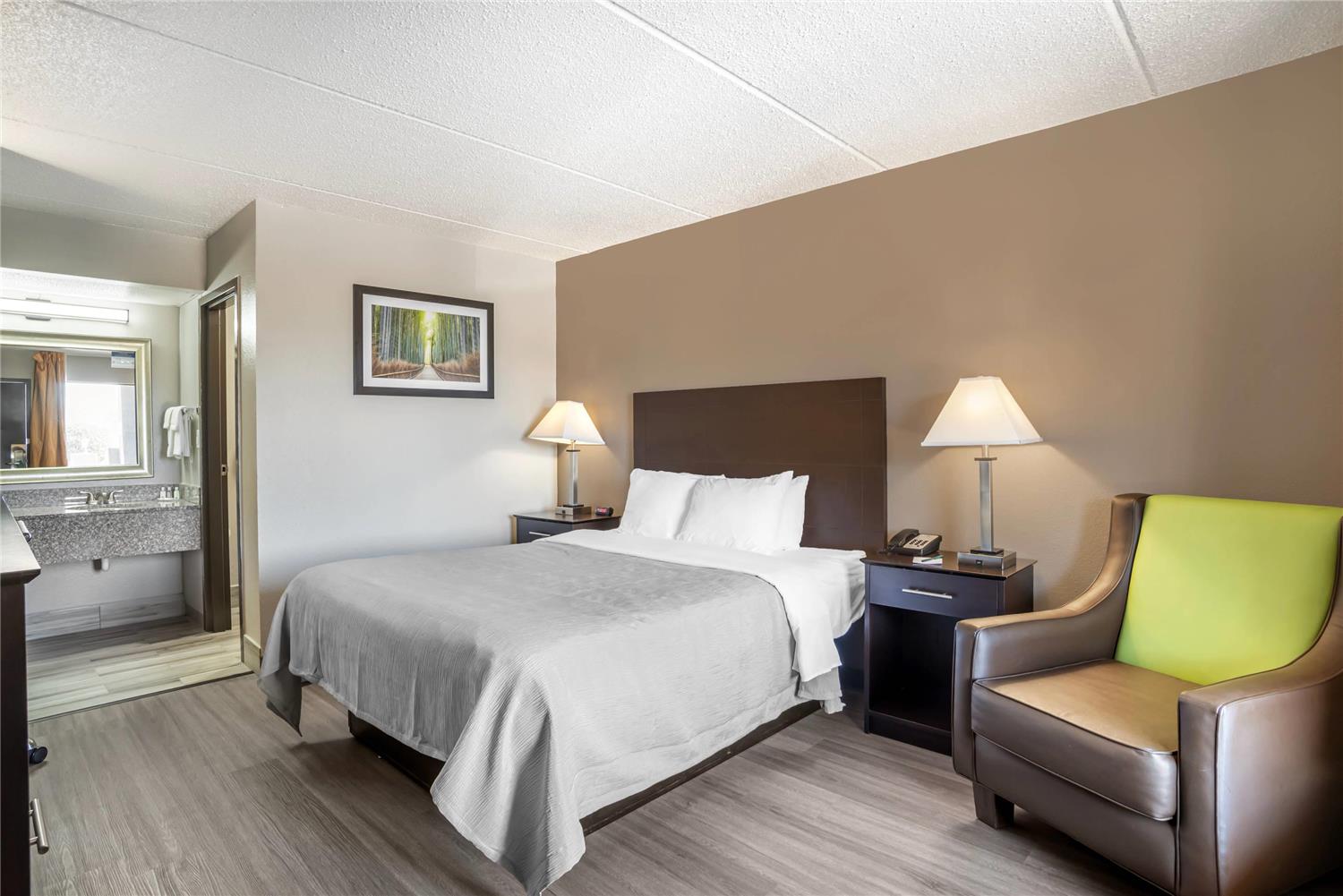 Quality Inn Simpsonville-Greenville 10/41
