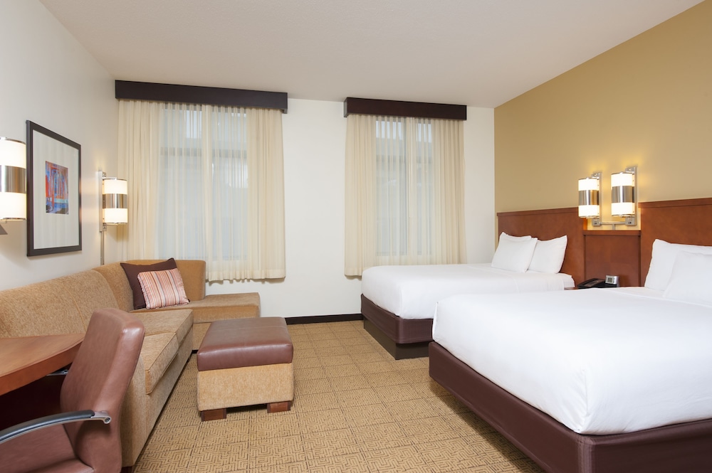 Hyatt Place Des Moines Downtwn 8/45