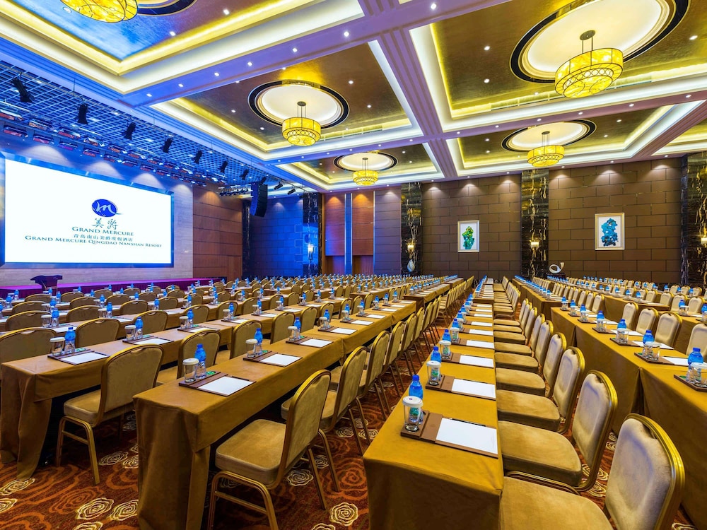 Grand Mercure Qingdao Qinglong 19/28