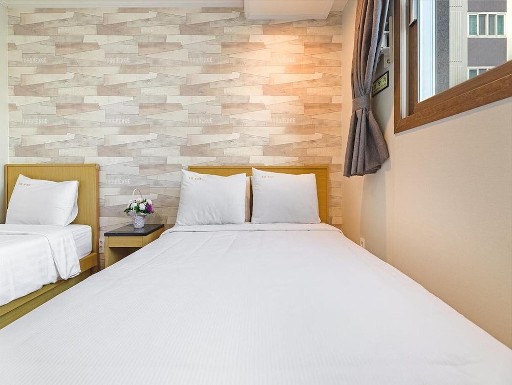 Aliba Hotel 8/39
