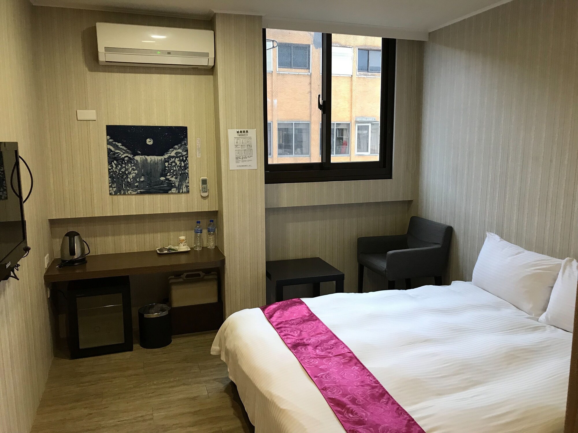 ECONOMY, DOUBLE BED